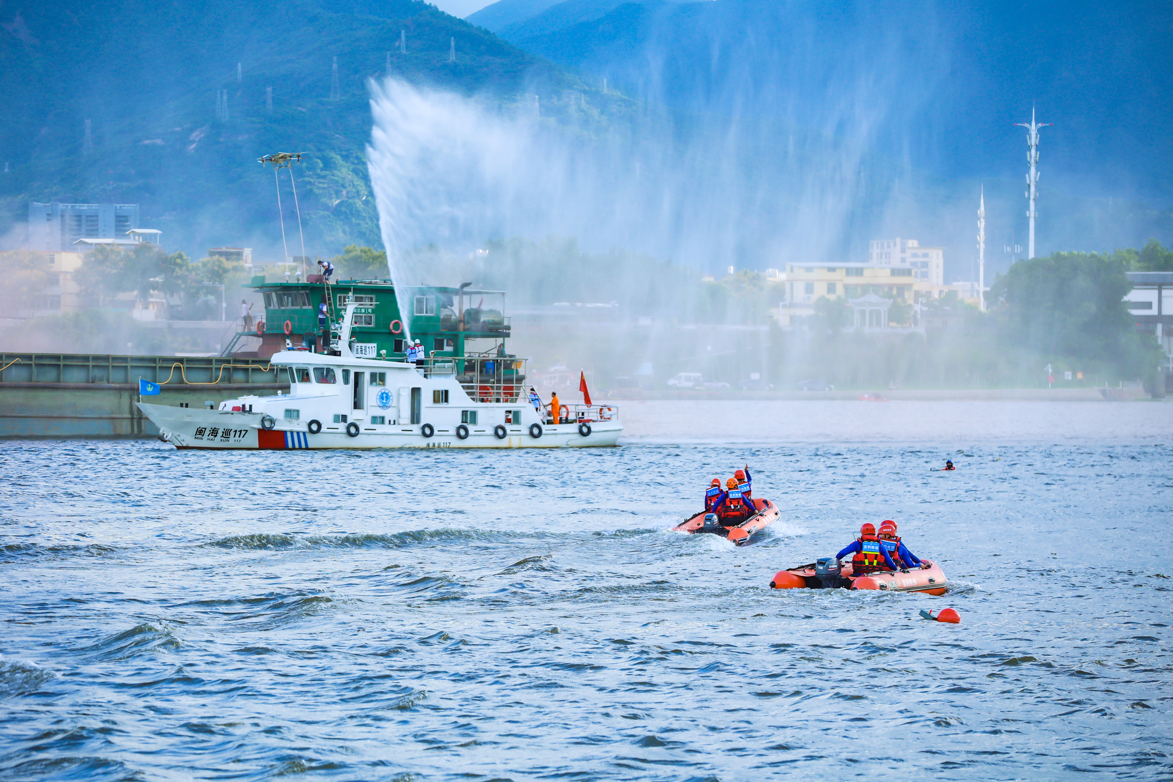 1b1 模擬貨輪發生火災救援2.jpg